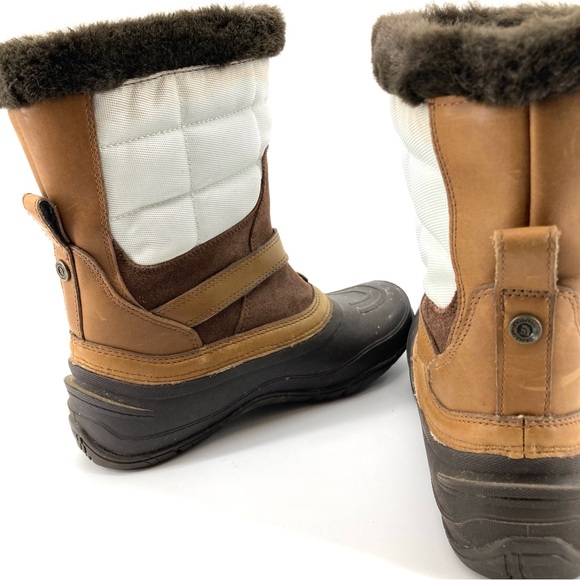 The North Face PrimaLoft Fur Trim White/Brown/Black Waterproof Boots - Picture 2 of 10
